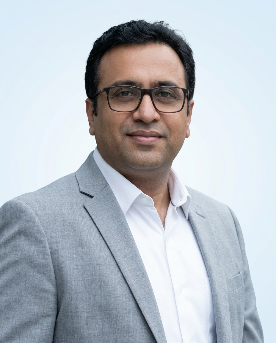 Portrait of Alok Mazumder