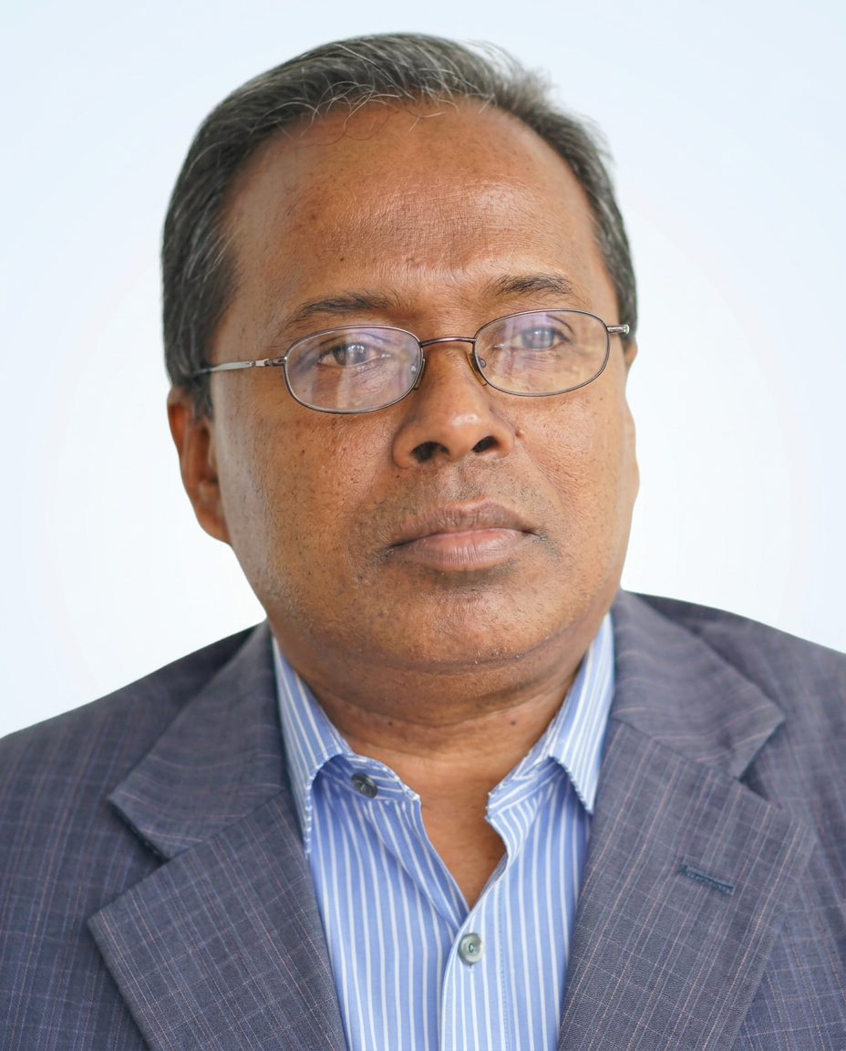 Portrait of Dr. Bidyuth Mahalder