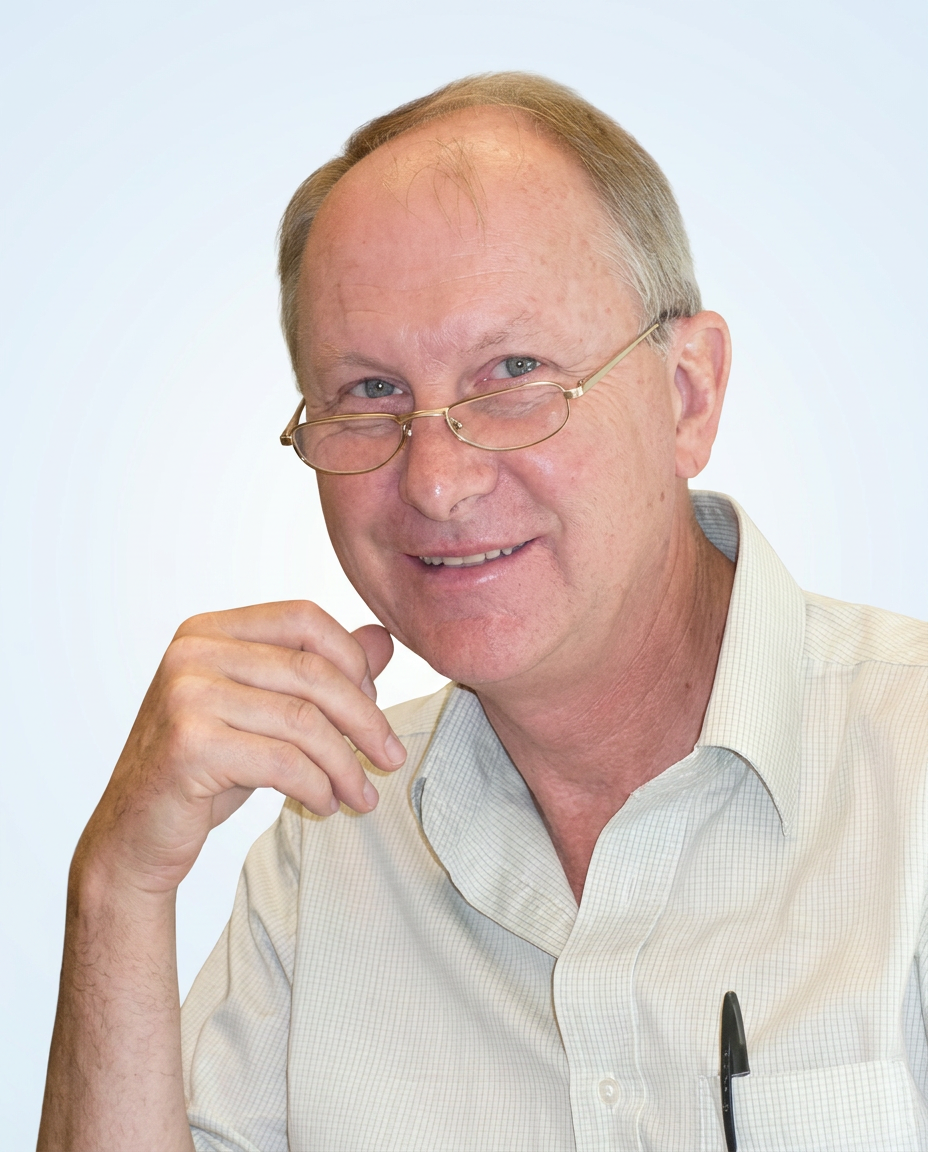 Portrait of Tim Russell